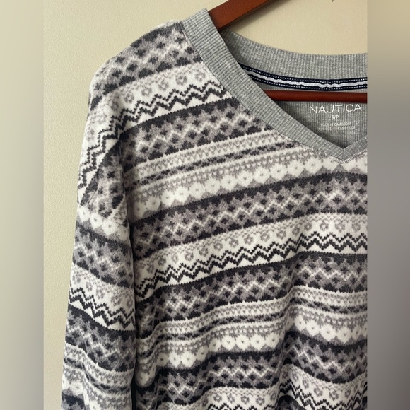 Nautica Fleece Pajama Top Size Small - Picture 7 of 11